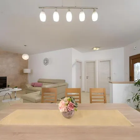 Vila Karla By Istrialux