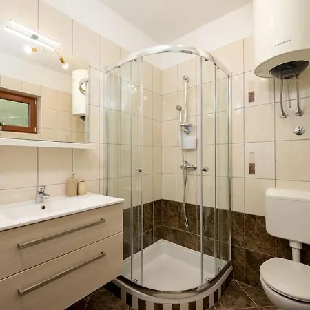 Karla By Istrialux וילה באלה