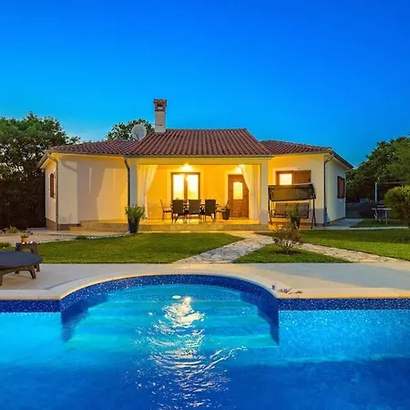 Villa Karla By Istrialux Bale