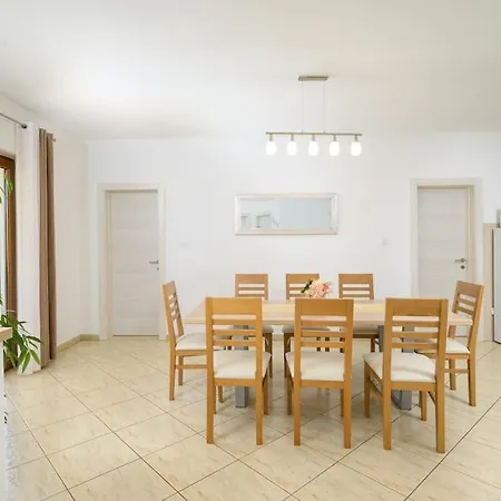 Karla By Istrialux Villa *