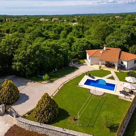 Karla By Istrialux *